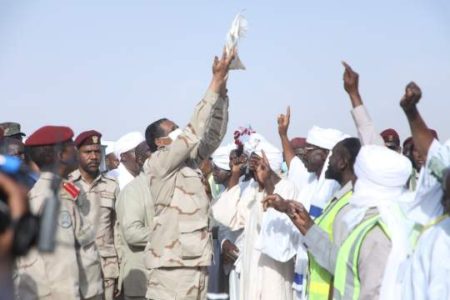  «الضمير الصافي» يحقق بطولة الفروسية بالجنينة يكسب الكأس وسيارة دقلو