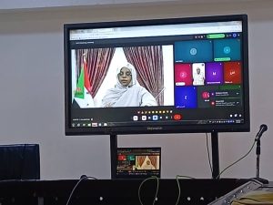 د.سلمى عبدالجبار خاطبت المؤتمر الاسفيري لجامعة افريقيا العالمية حول الاعمار