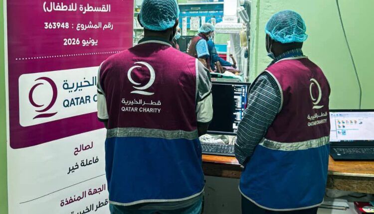 فريق قطر الخيرية الطبي يجري عمليات جراحية للأطفال في مدني